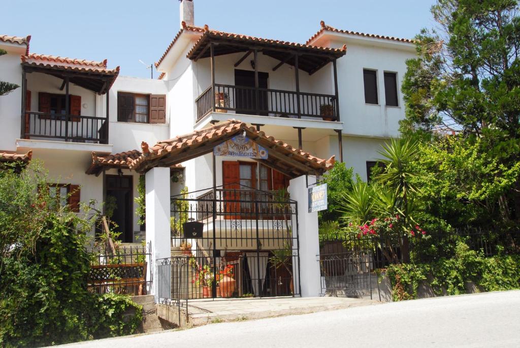 Anofli Suites Skopelos Town Exterior photo